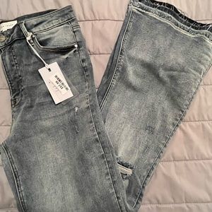 NWT Risen Flare Jeans